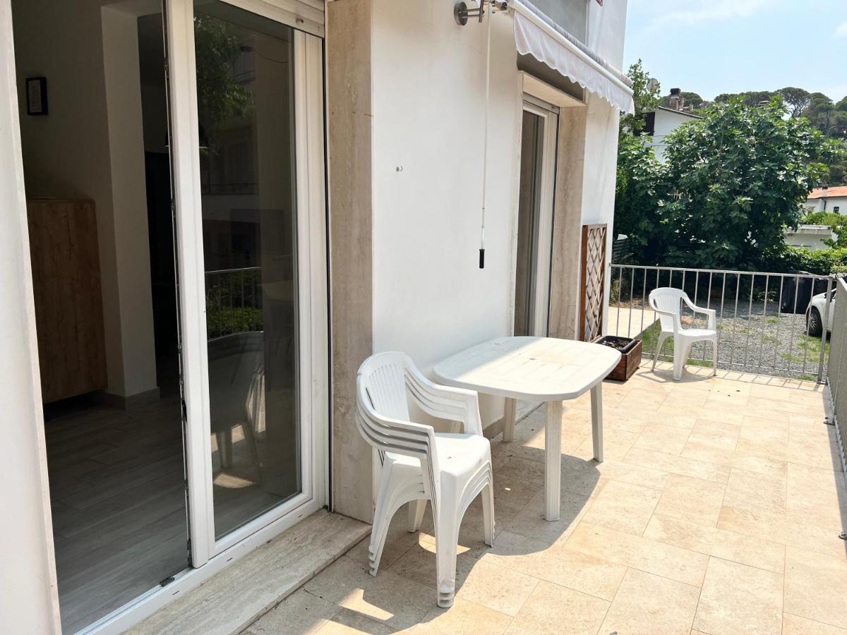 Villa I Lecci à Livourne Extérieur photo